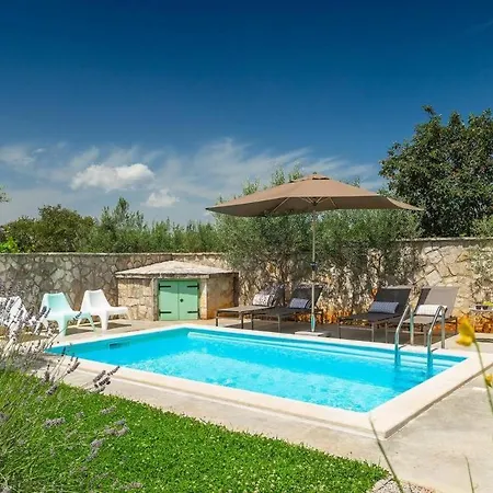 Beautiful Istrian With Private Pool