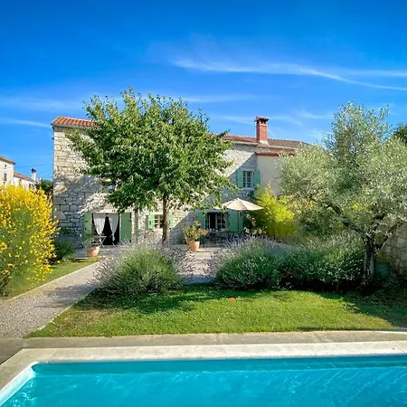 Beautiful Istrian With Private Pool